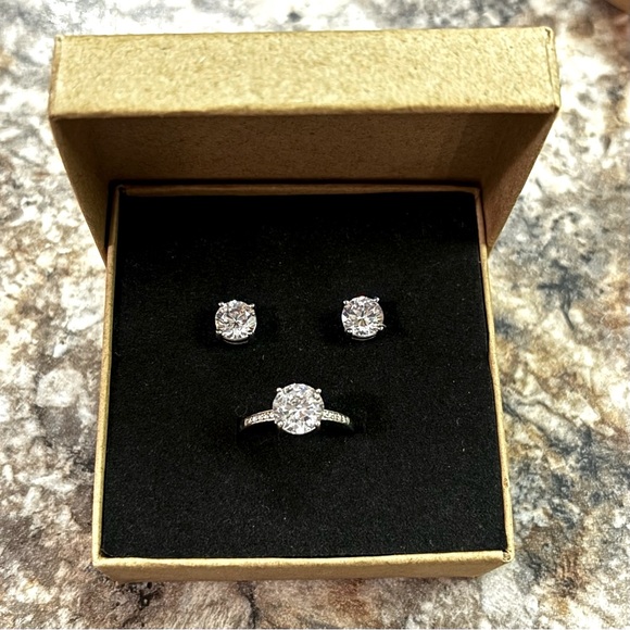 Sterling Silver Solitaire Ring & Pierced Solitaire Earring Set Sz 7 Nickel Free - Picture 3 of 9